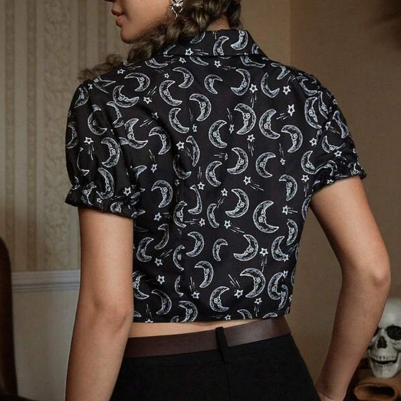 ROMWE Academia Moon & Star Print Button Front Crop Shirt - Picture 2 of 7